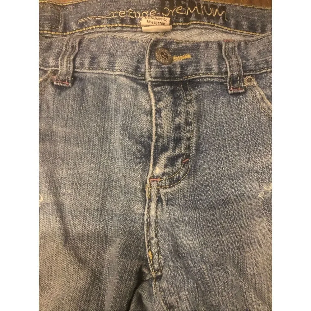 Refuge denim cut-off shorts light wash distressed details, raw frayed hems size